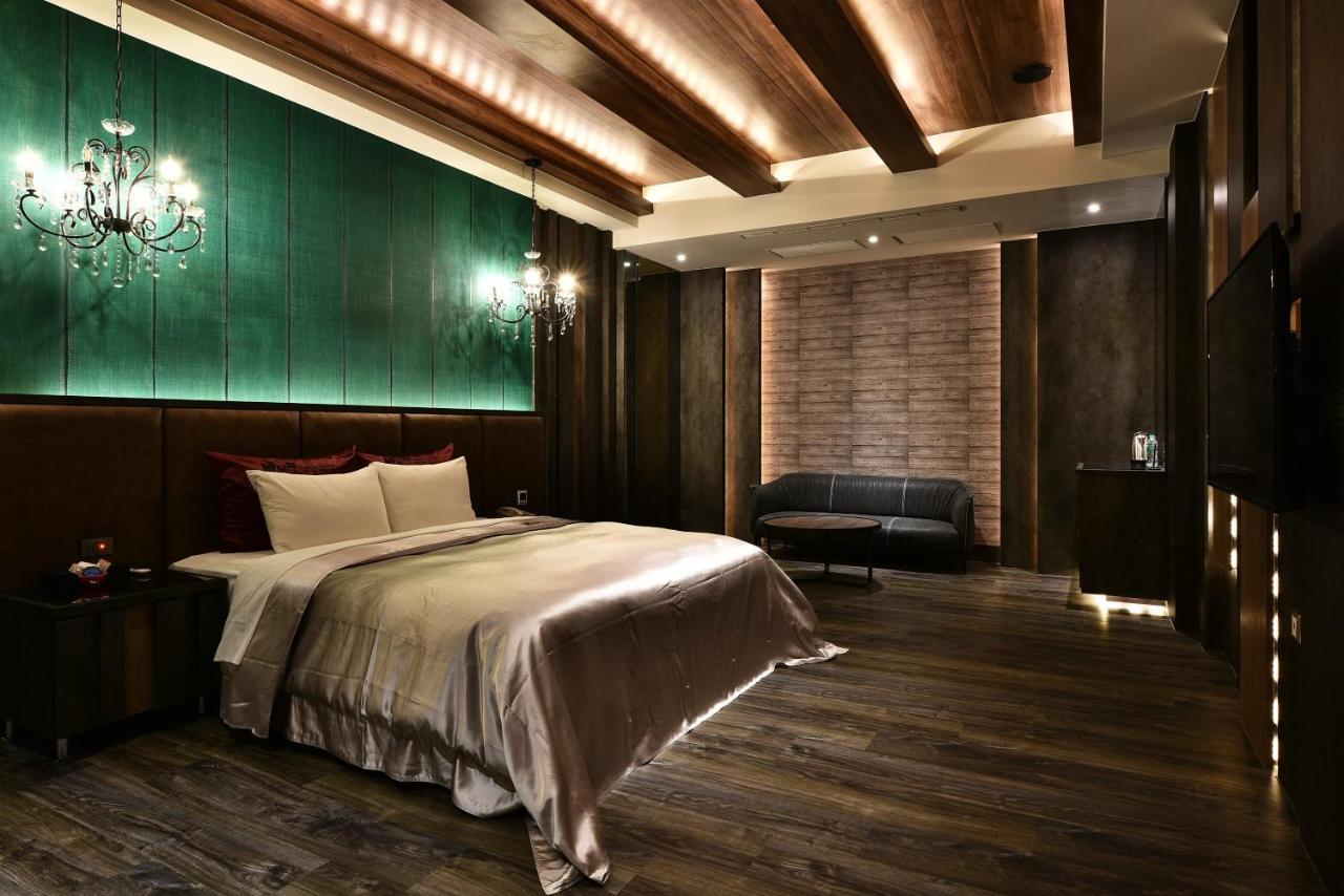 Venice Motel Tajcshung Kültér fotó