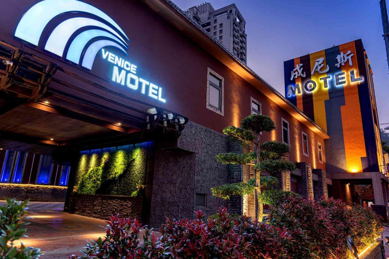 Venice Motel Tajcshung Kültér fotó