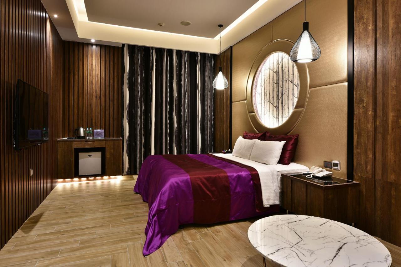 Venice Motel Tajcshung Kültér fotó