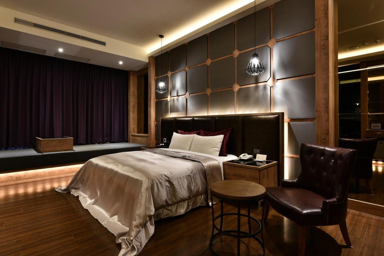 Venice Motel Tajcshung Kültér fotó