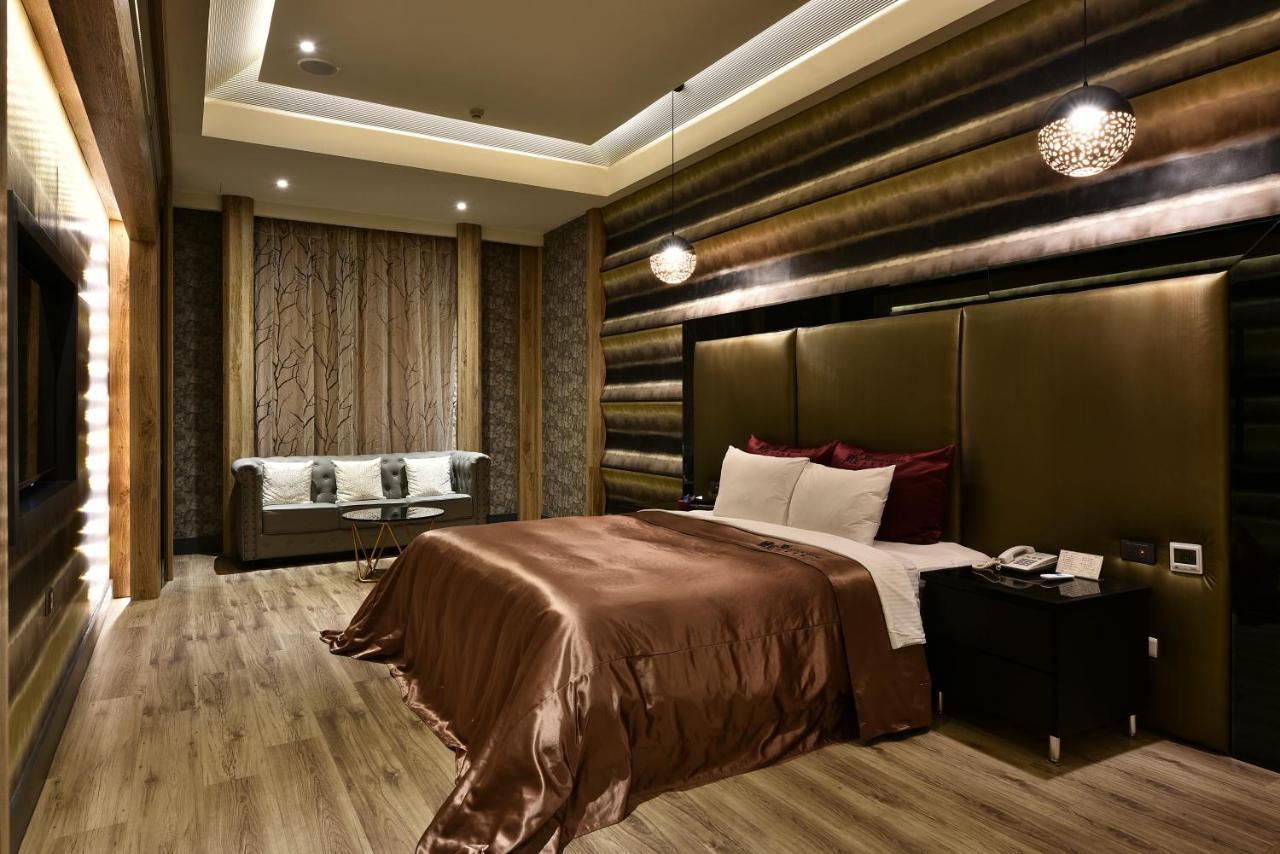 Venice Motel Tajcshung Kültér fotó