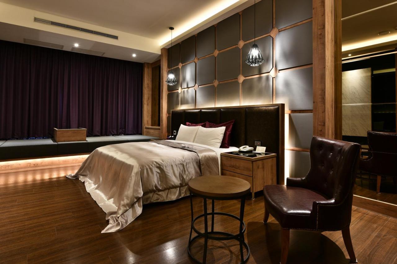 Venice Motel Tajcshung Kültér fotó